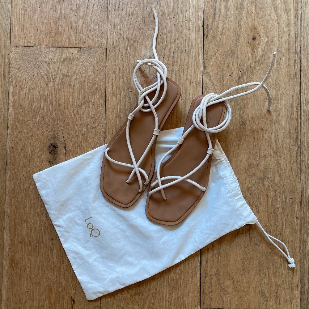 LOQ Ara Sandals